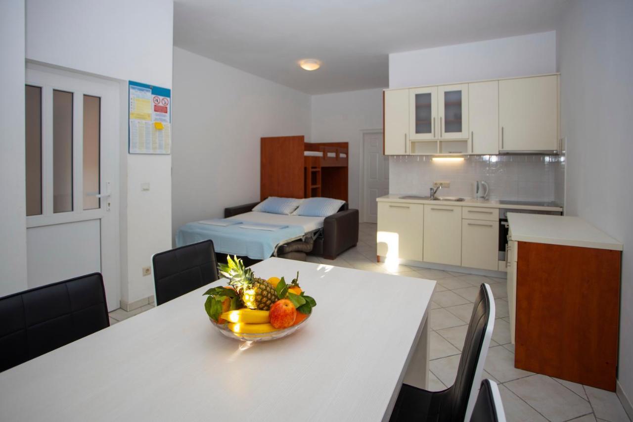 Apartment Domo Makarska Exterior foto